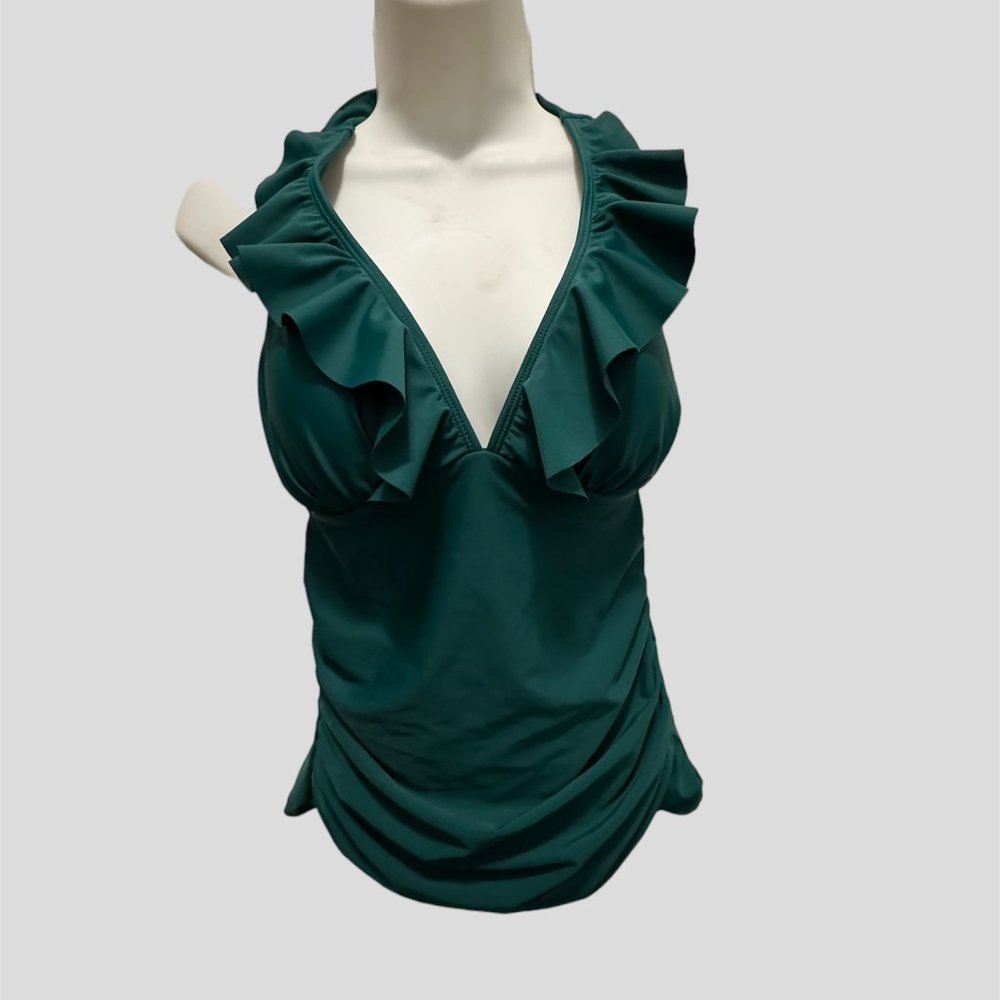 Ellen Tracy size 6 green v neck ruffled halter tankini
